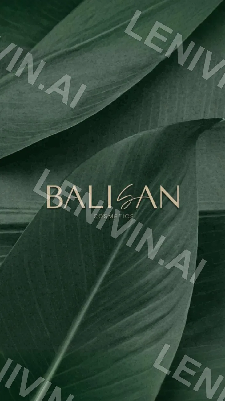 Логотип BALISAN Cosmetics на фоне тёмно-зелёных листьев