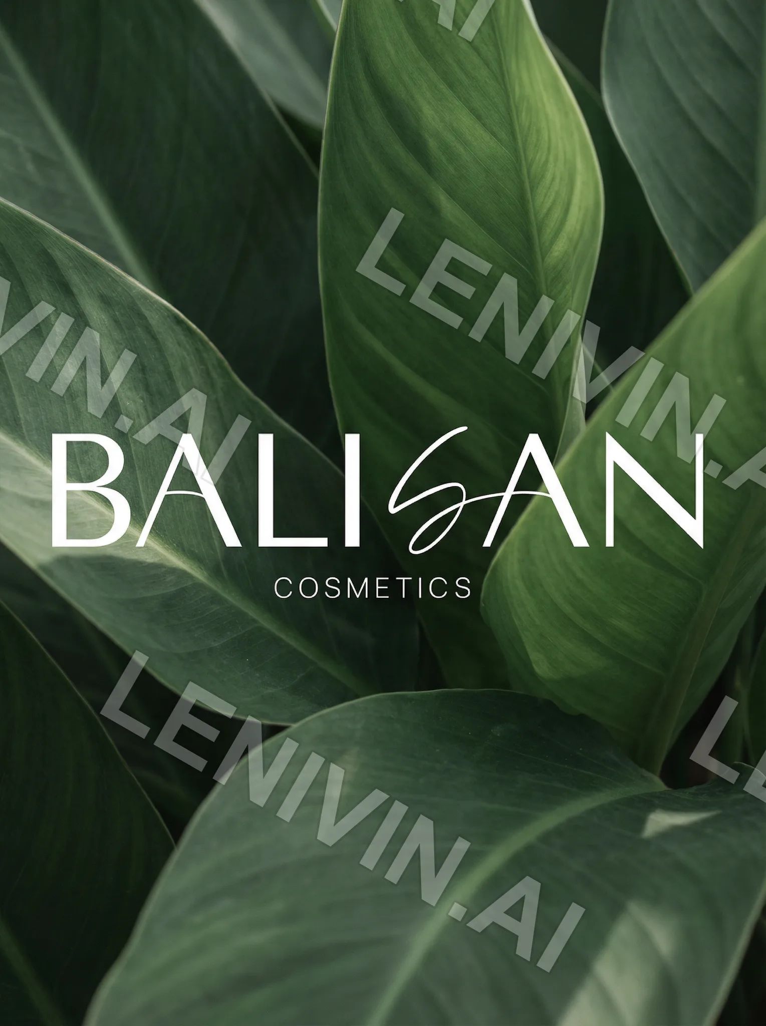 Логотип BALISAN Cosmetics белым шрифтом на фоне крупных зелёных листьев